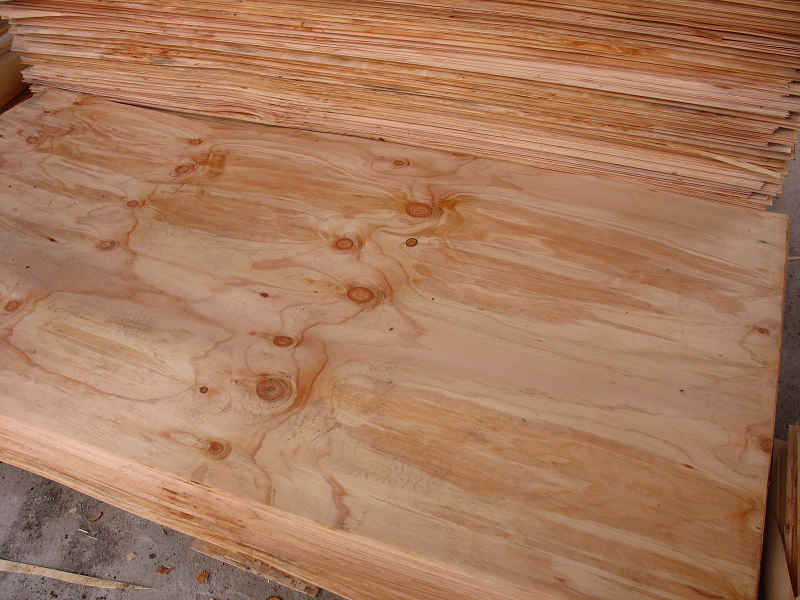 pine core veneer 